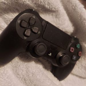 Black Playstation controller